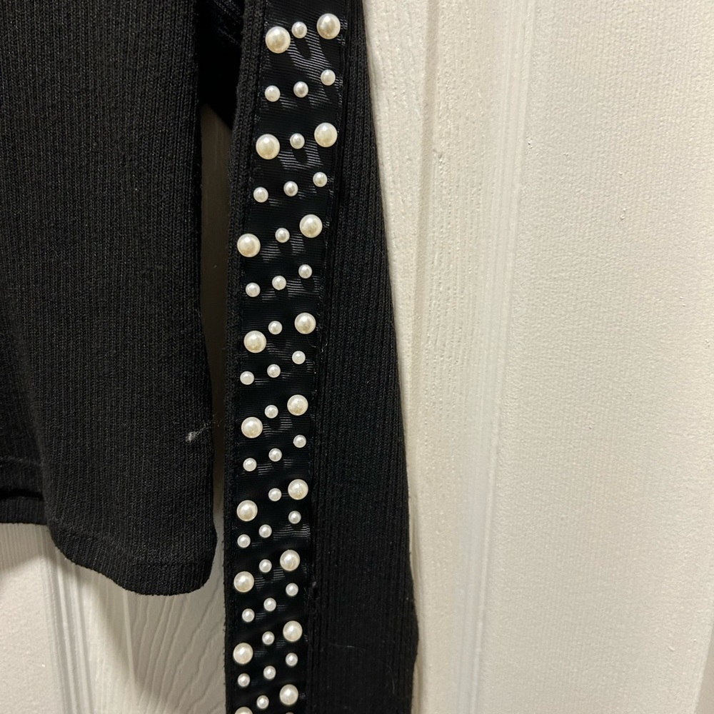 Sweater - Picture 3 of 4